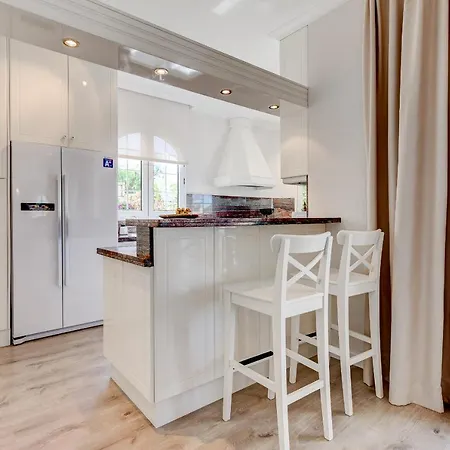 Luxury El Duque Ocean View * Адехе